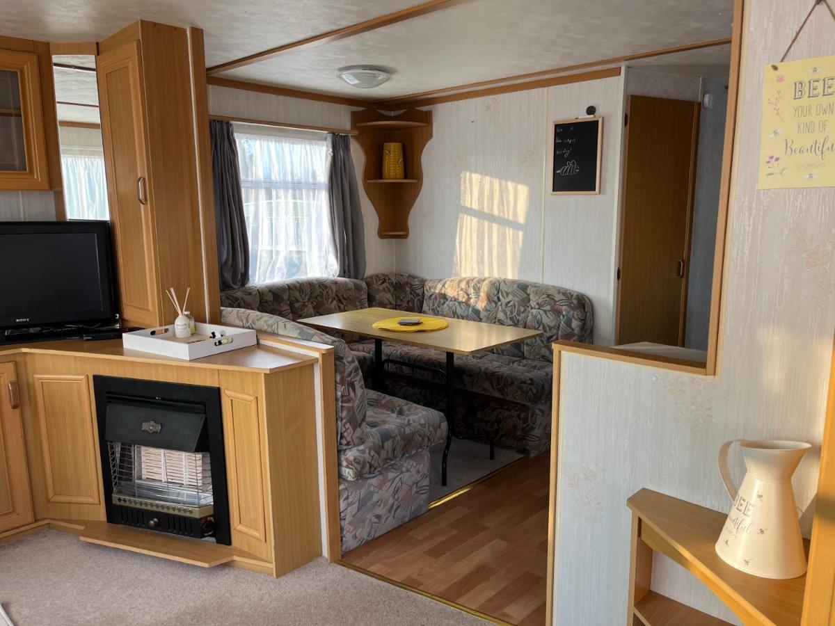 The Samanda Van Newport Caravan Park Hotell Hemsby Eksteriør bilde