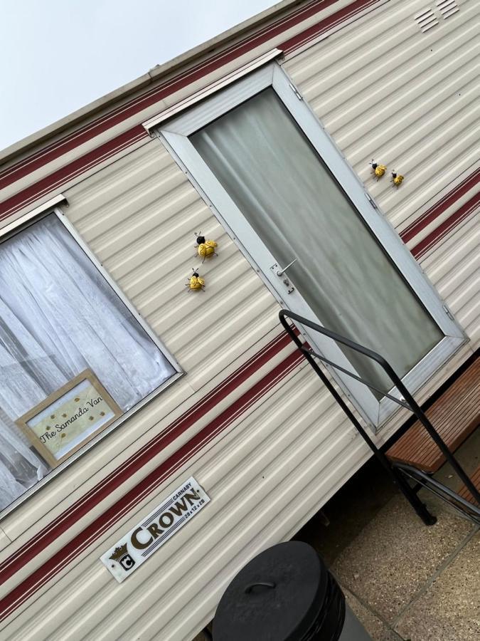 The Samanda Van Newport Caravan Park Hotell Hemsby Eksteriør bilde
