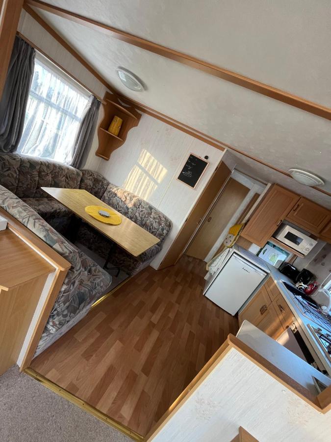 The Samanda Van Newport Caravan Park Hotell Hemsby Eksteriør bilde